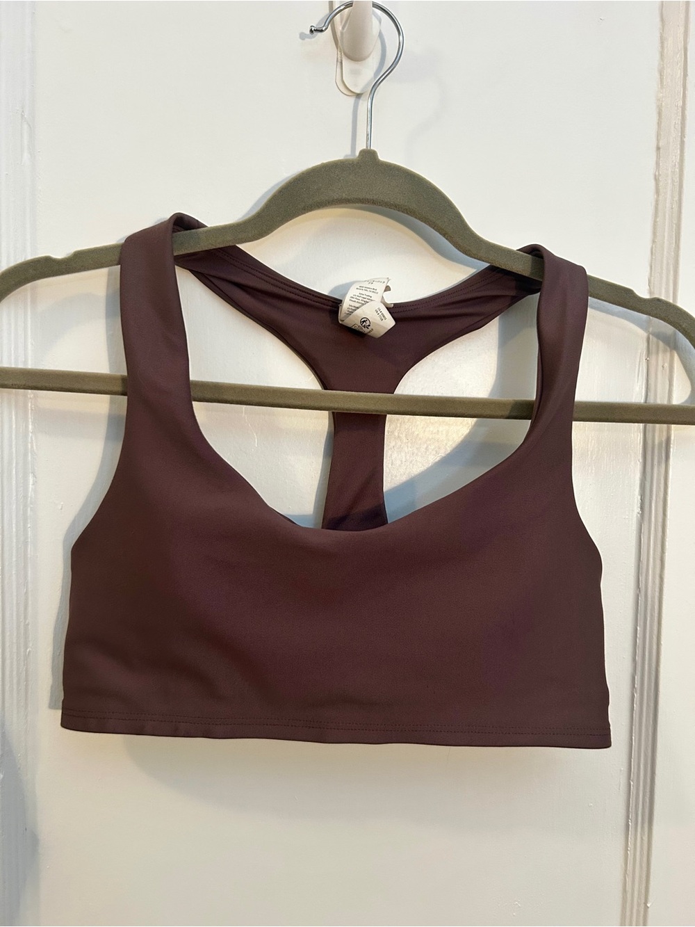 ALO Yoga Racerback Sports Bra - Plum